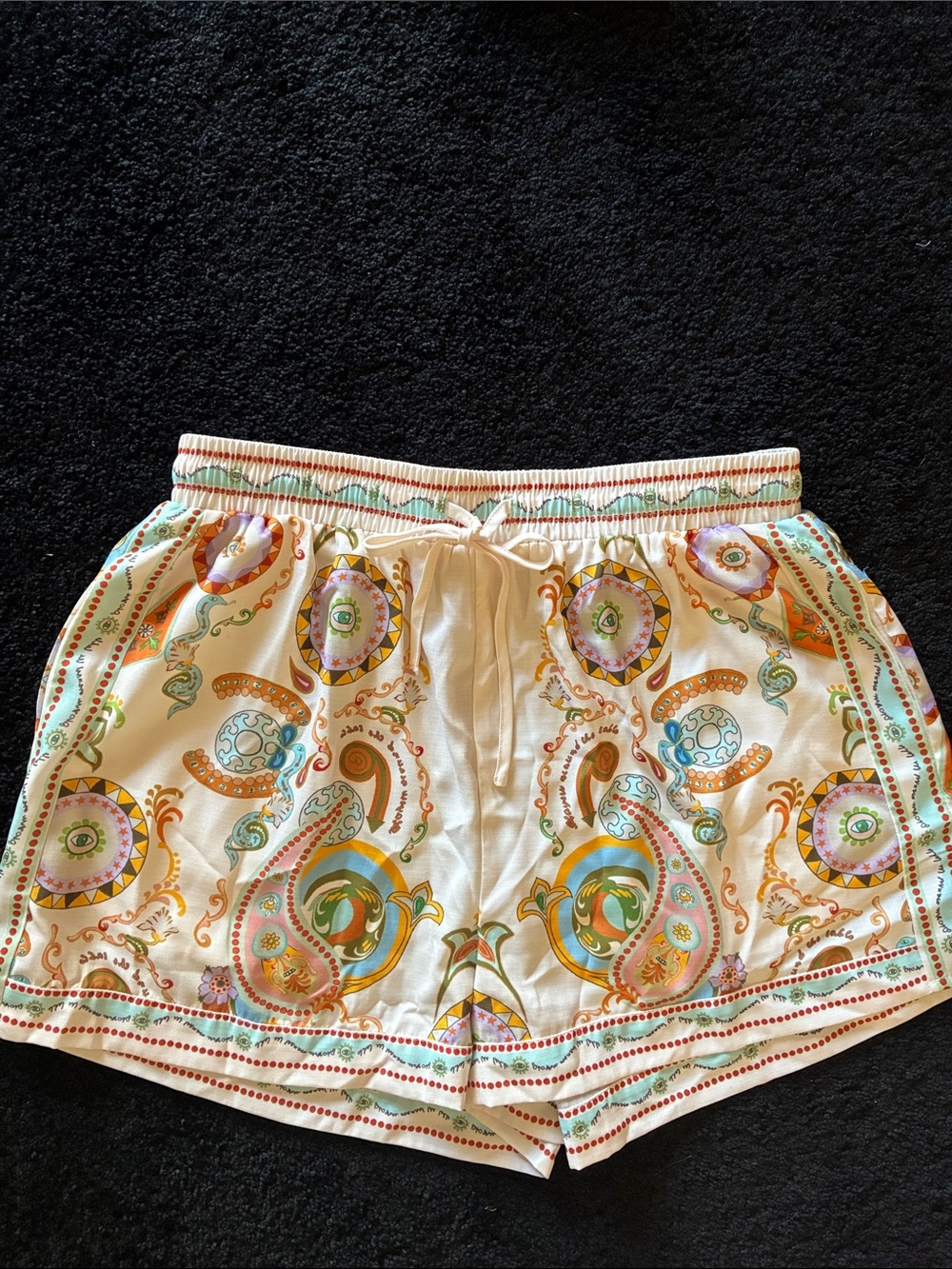 Commense XL Cream Wild Paisley Print Athletic Shorts with Pockets 31”-38”